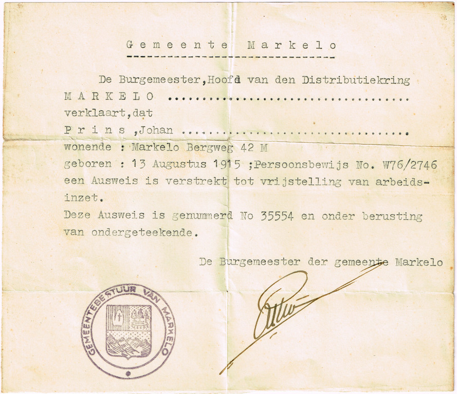 Ausweis tot vrijstelling van arbeidsinzet van Johannes Prins uit Kampen, verstrekt door de burgemeester van  Markelo.